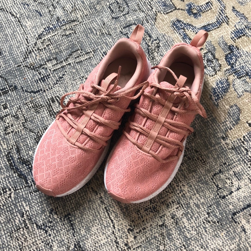 Blush Pink Puma Soft Foam Tennis Shoes